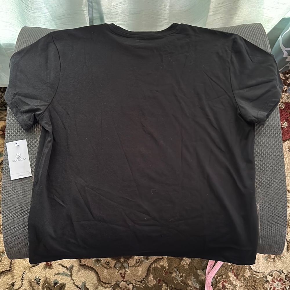 Volcolm small with tags juniors love butterfly boyfriend T-shirt. - Picture 5 of 6